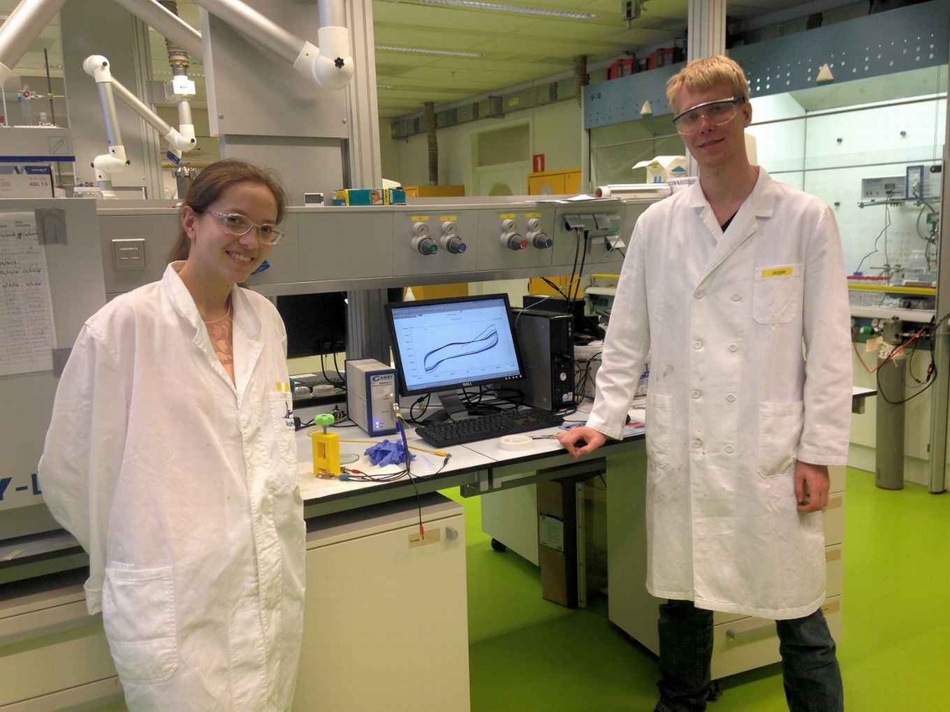 Sustainable chemistry students Ilse Denekamp and Jasper Biemolt